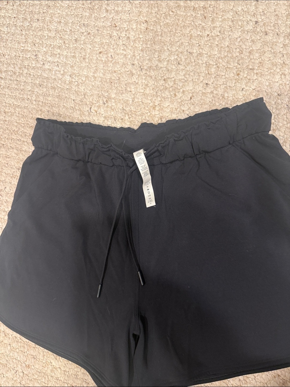Lululemon every day short. Women’s Size 10